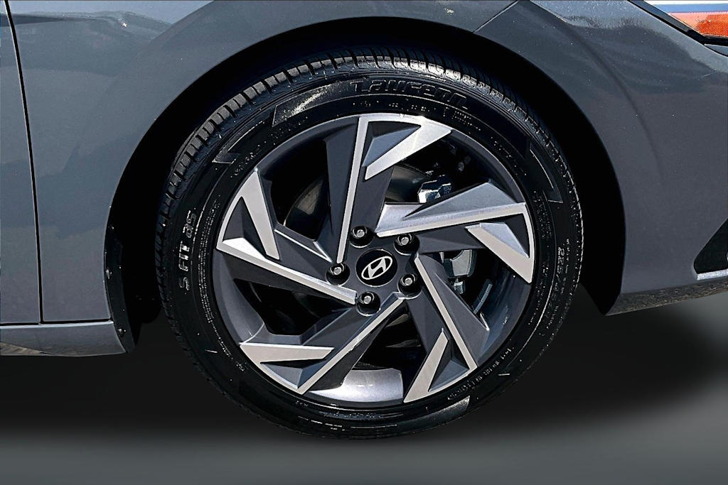Thumbnail: 2025 Hyundai Elantra - 35