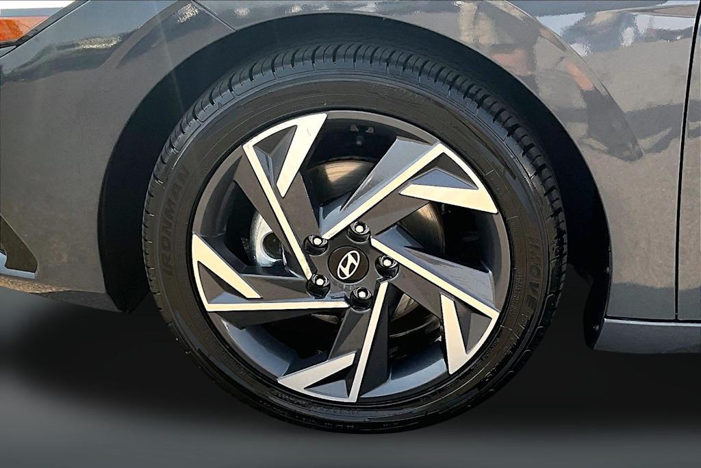 Thumbnail: 2025 Hyundai Elantra - 7