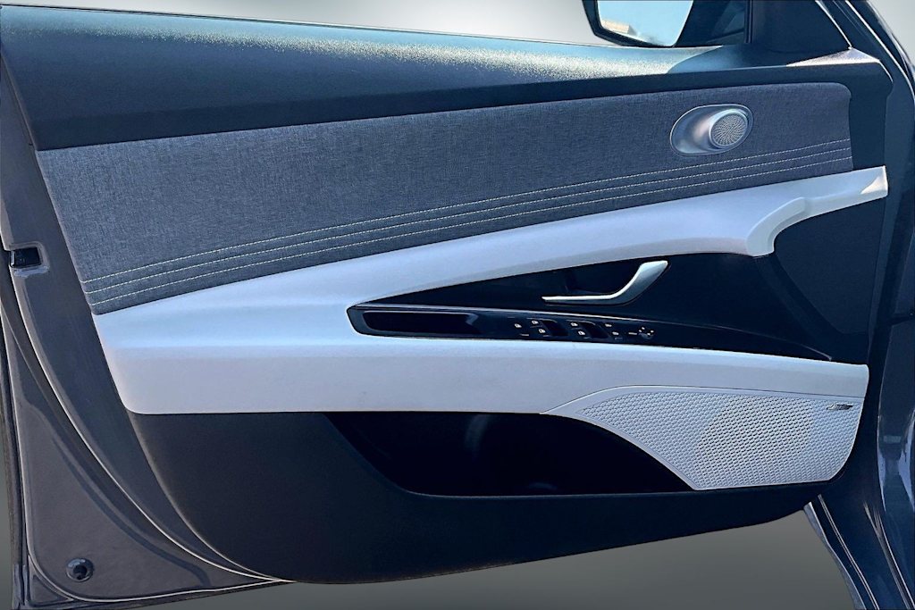 Thumbnail: 2025 Hyundai Elantra - 28