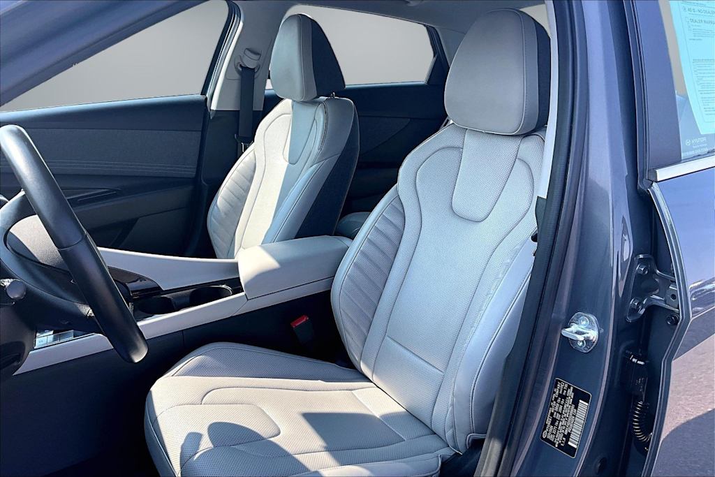 Thumbnail: 2025 Hyundai Elantra - 10