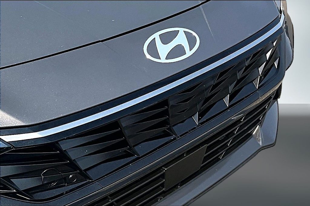 Thumbnail: 2025 Hyundai Elantra - 34