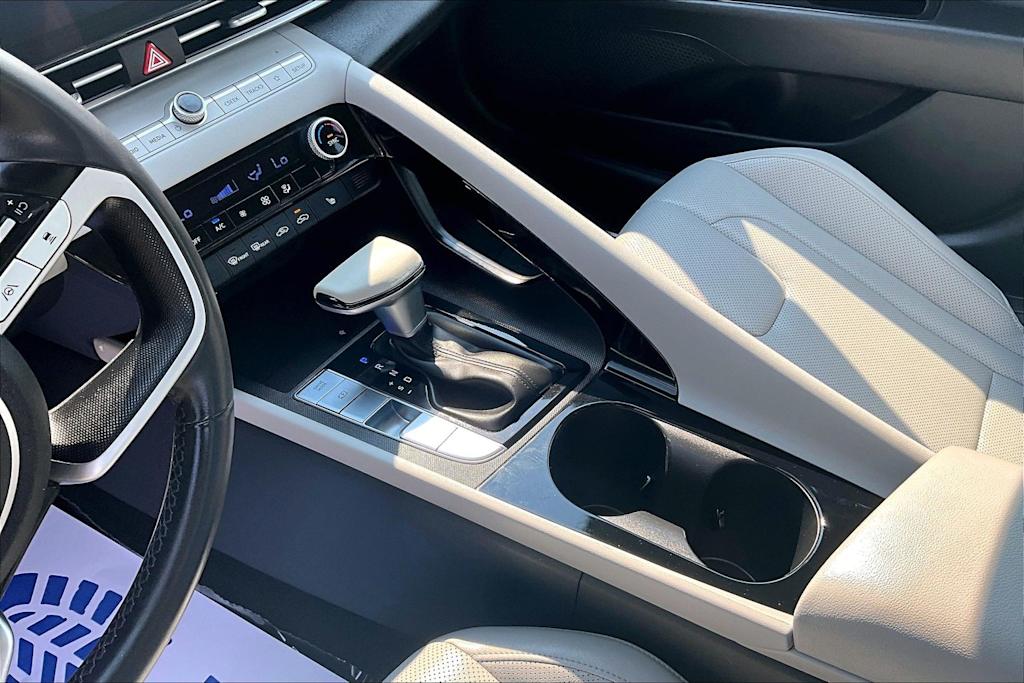Thumbnail: 2025 Hyundai Elantra - 15