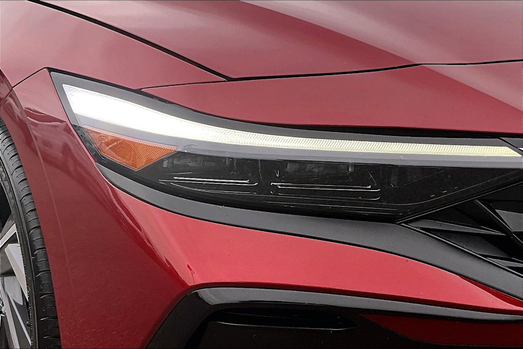 Thumbnail: 2025 Hyundai Elantra - 33