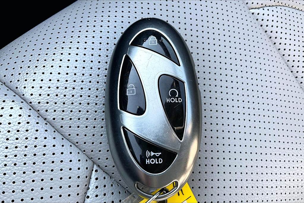 Thumbnail: 2025 Hyundai Elantra - 17