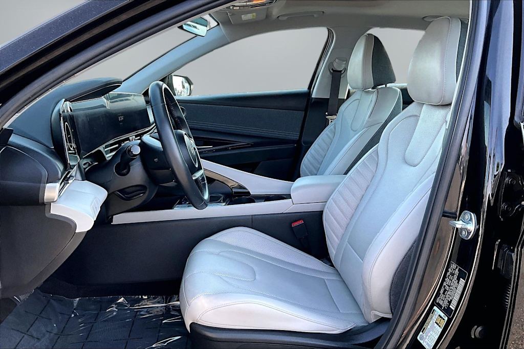 Thumbnail: 2025 Hyundai Elantra - 9