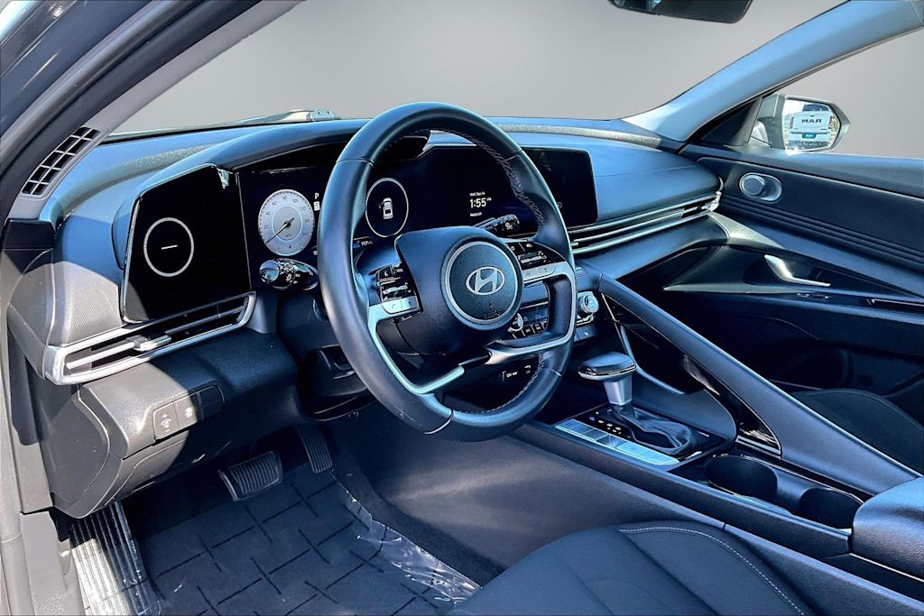 Thumbnail: 2025 Hyundai Elantra - 2