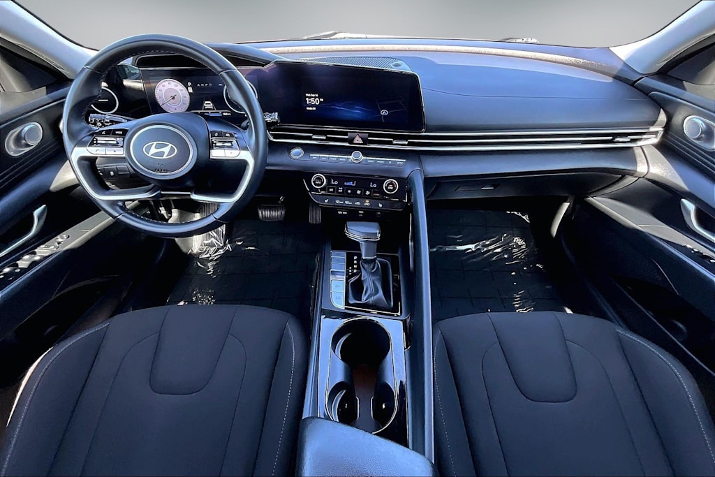 Thumbnail: 2025 Hyundai Elantra - 9