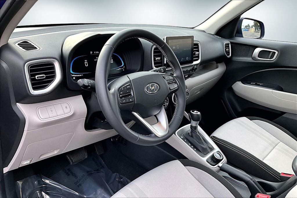 Thumbnail: 2025 Hyundai Venue - 2