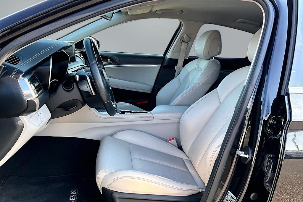 Thumbnail: 2021 Genesis G70 - 11
