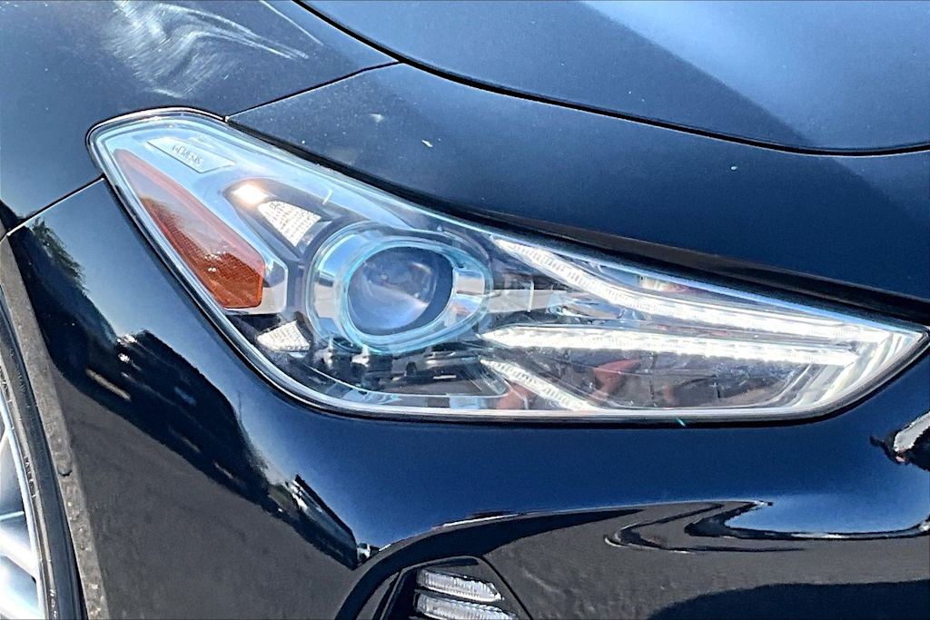 Thumbnail: 2021 Genesis G70 - 31