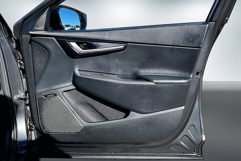 Thumbnail: 2023 Kia EV6 - 27