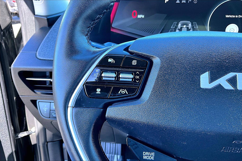 Thumbnail: 2023 Kia EV6 - 23