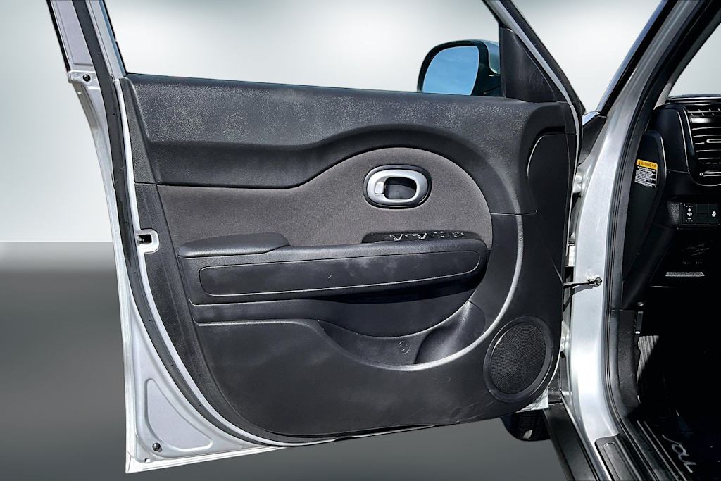 Thumbnail: 2018 Kia Soul - 25