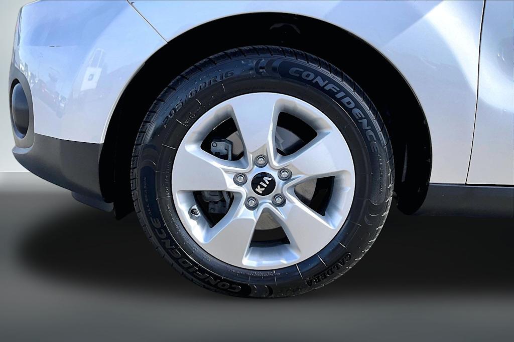 Thumbnail: 2018 Kia Soul - 8