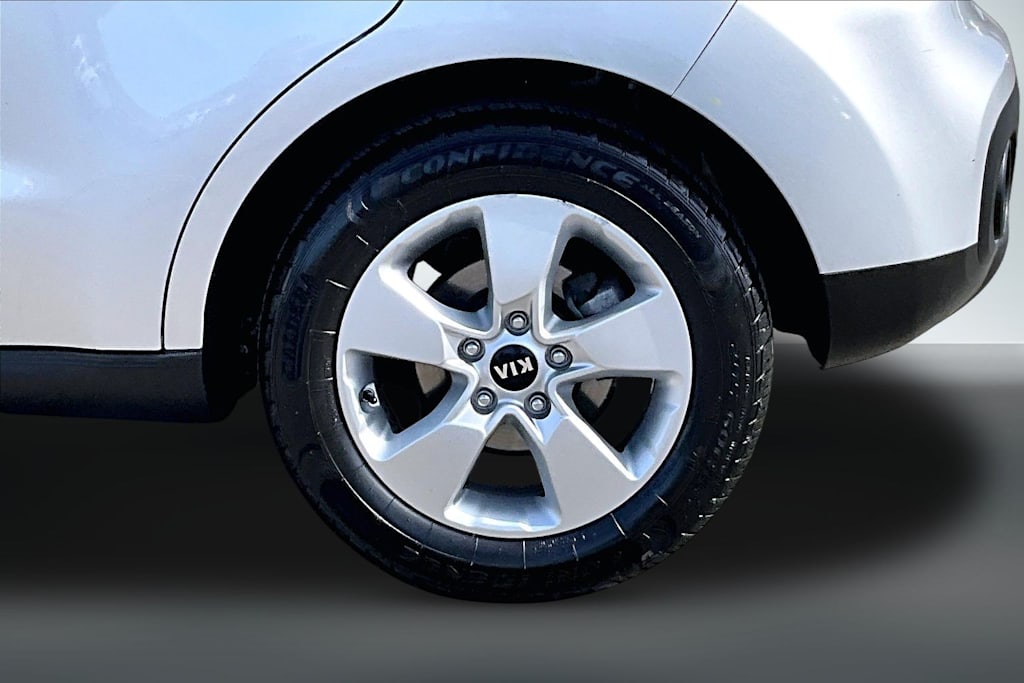 Thumbnail: 2018 Kia Soul - 32