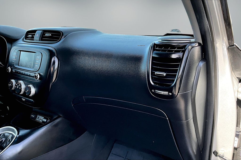Thumbnail: 2018 Kia Soul - 22