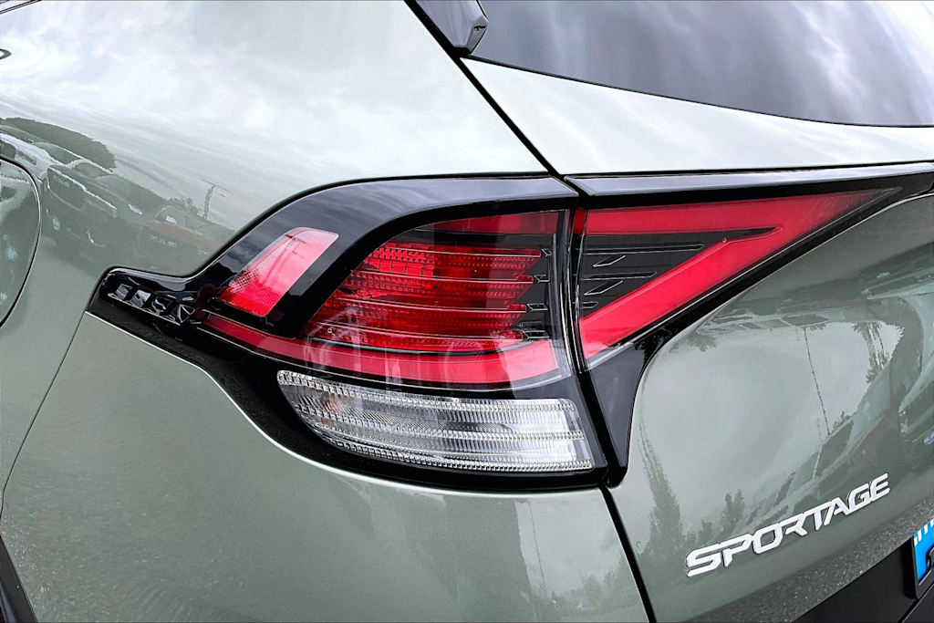 Thumbnail: 2023 Kia Sportage - 31