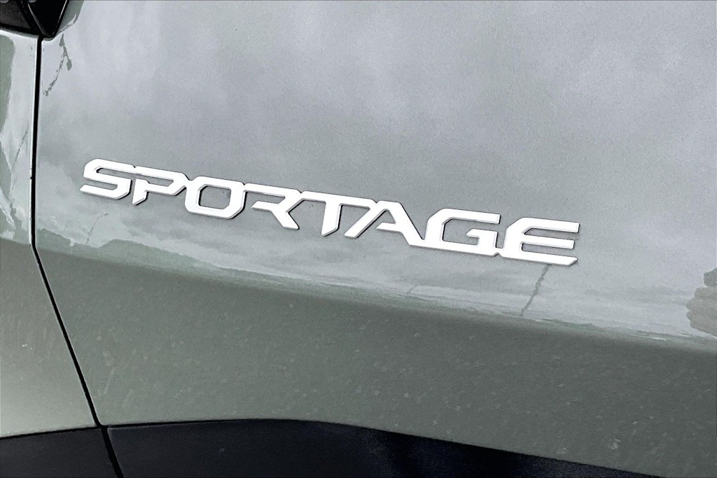 Thumbnail: 2023 Kia Sportage - 7