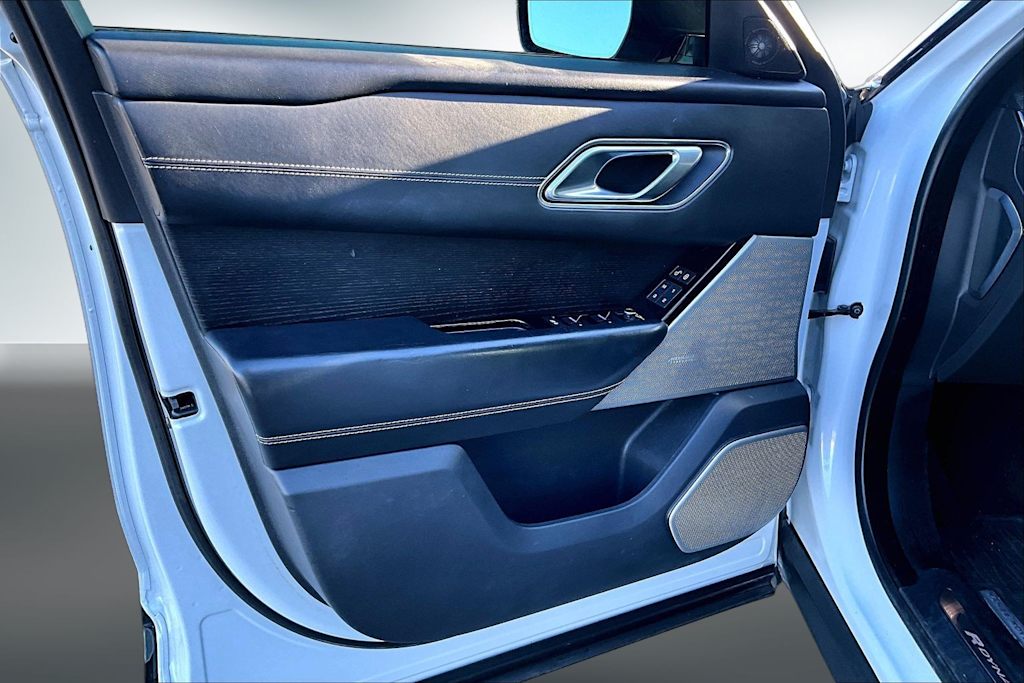 Thumbnail: 2018 Land Rover Range Rover Velar - 10