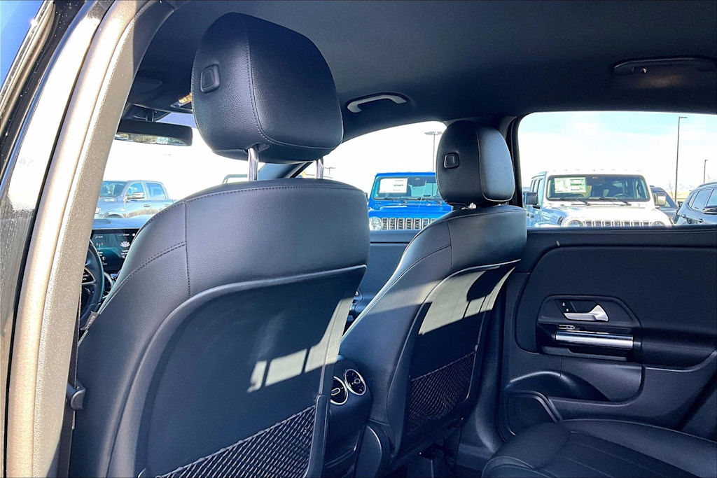 Thumbnail: 2022 Mercedes-Benz GLA - 13