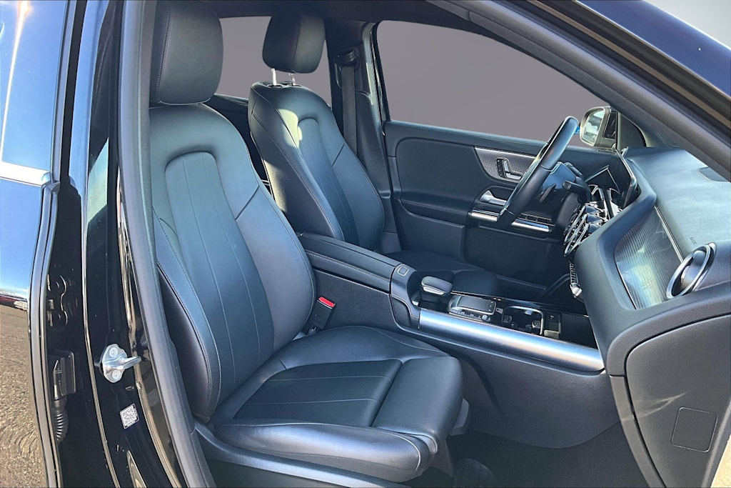 Thumbnail: 2022 Mercedes-Benz GLA - 12