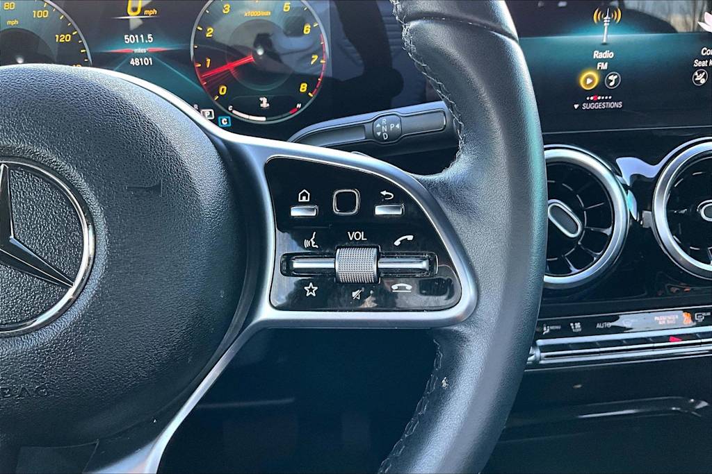 Thumbnail: 2022 Mercedes-Benz GLA - 25