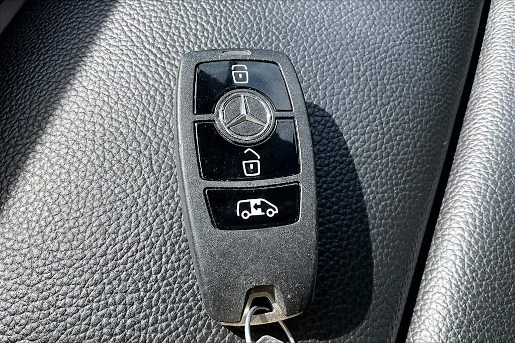 Thumbnail: 2021 Mercedes-Benz Sprinter - 15