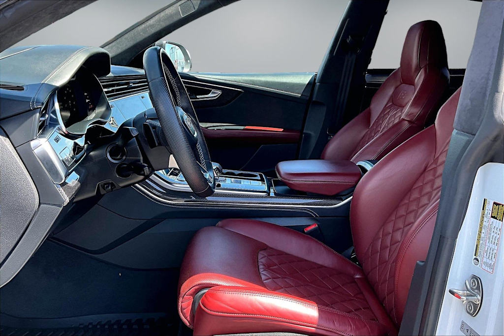 Thumbnail: 2022 Audi SQ8 - 11