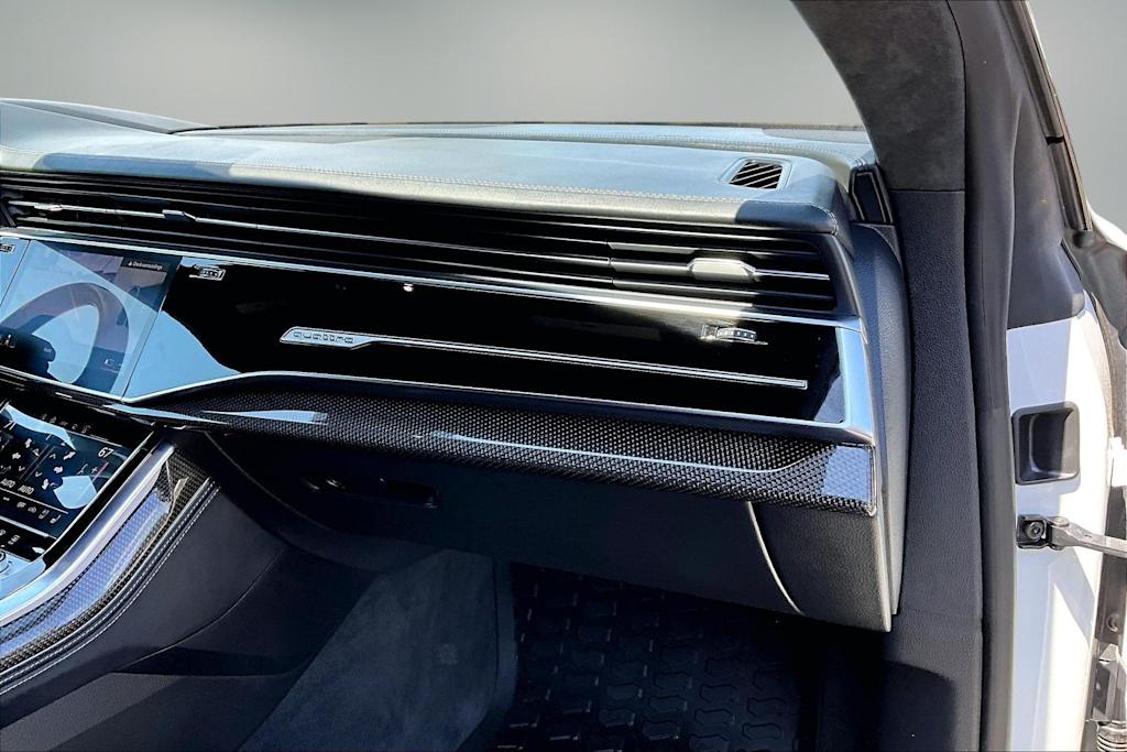 Thumbnail: 2022 Audi SQ8 - 25