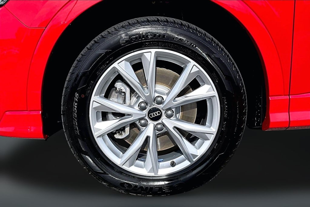 Thumbnail: 2025 Audi Q3 - 8