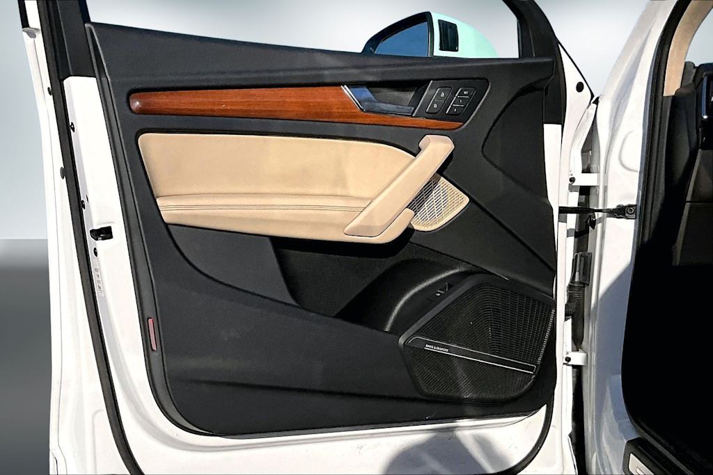 Thumbnail: 2023 Audi Q5 - 27