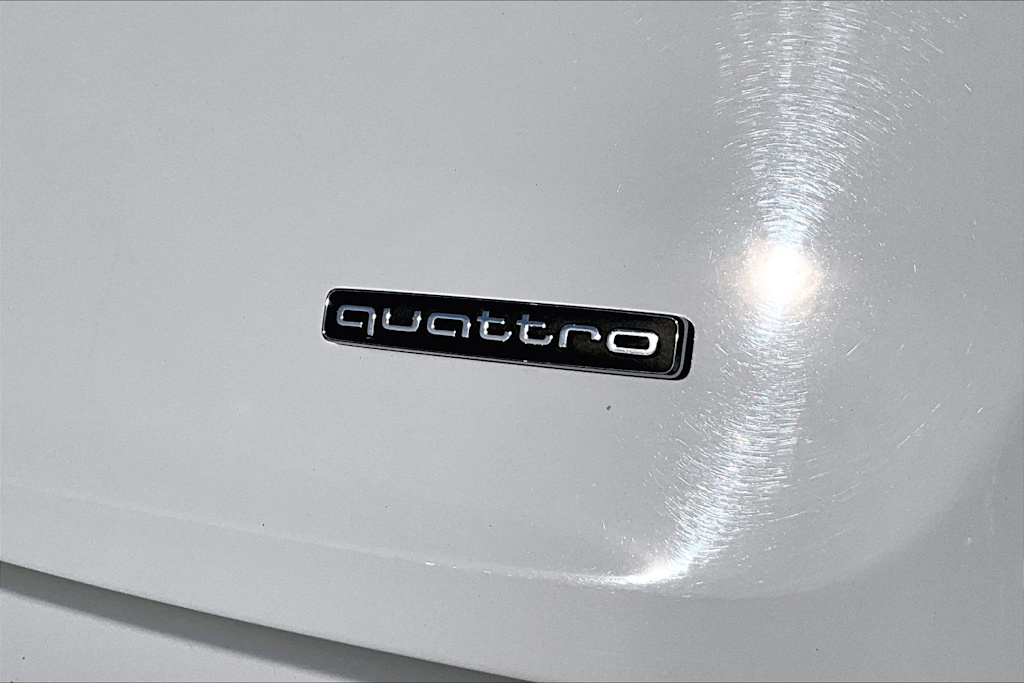 Thumbnail: 2023 Audi Q5 - 7