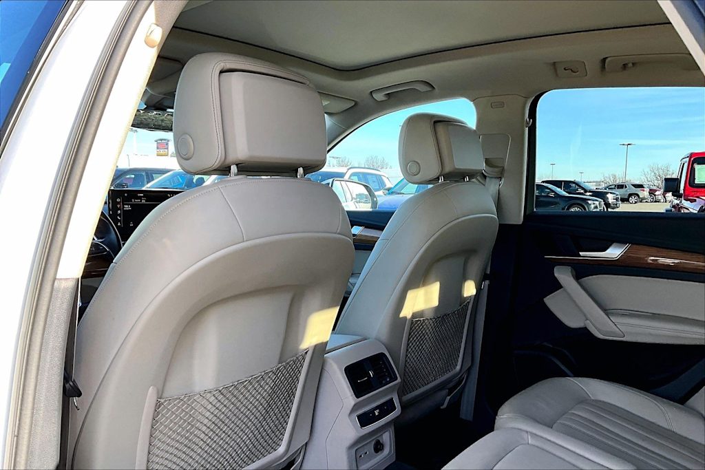 Thumbnail: 2023 Audi Q5 - 13