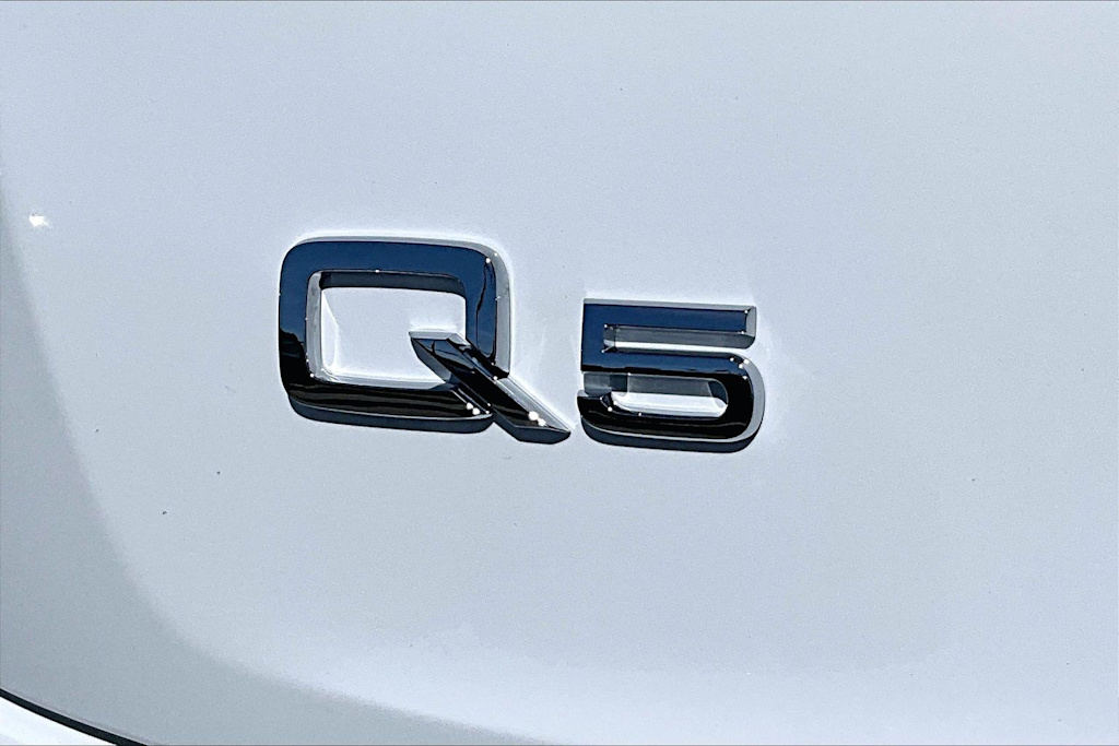 Thumbnail: 2024 Audi Q5 - 7