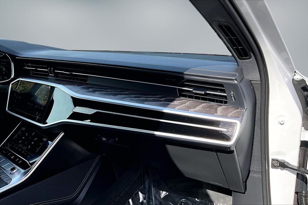Thumbnail: 2024 Audi A6 - 16