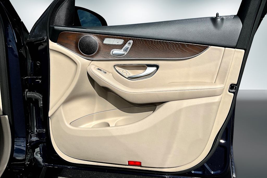 Thumbnail: 2019 Mercedes-Benz GLC - 28