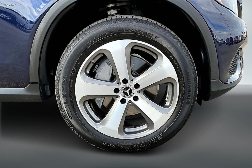 Thumbnail: 2019 Mercedes-Benz GLC - 35