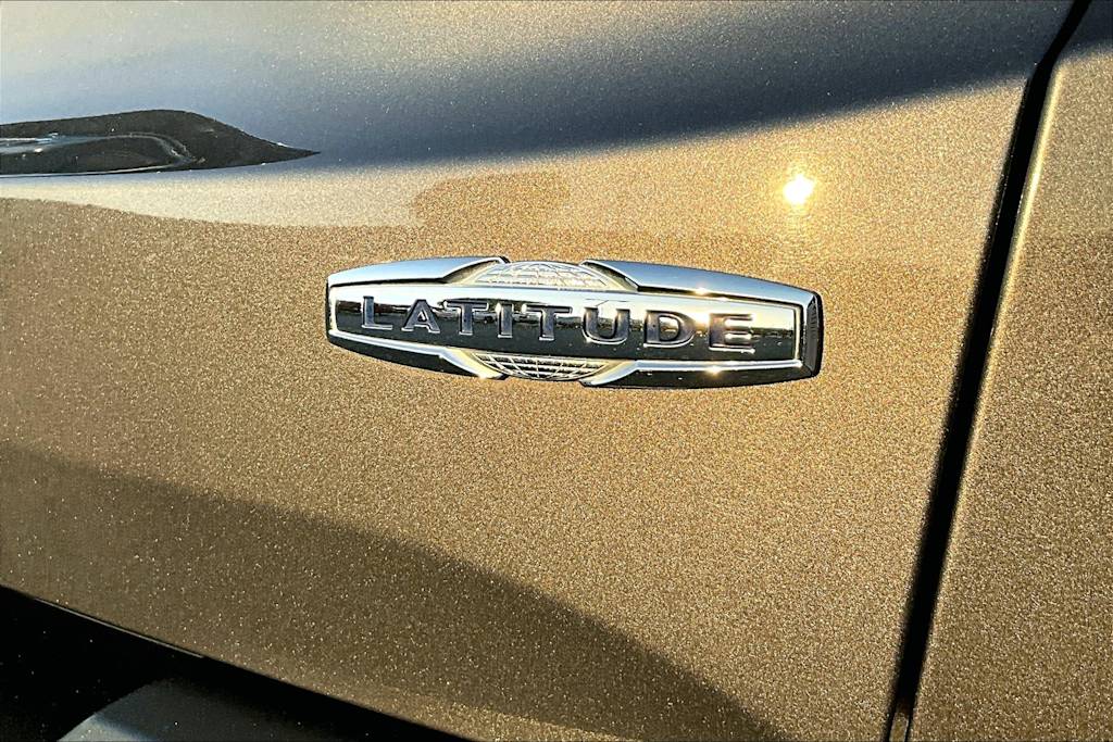 Thumbnail: 2017 Jeep Renegade - 7