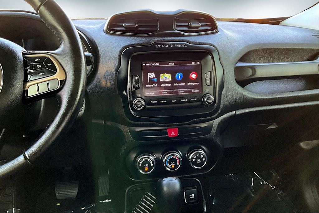 Thumbnail: 2017 Jeep Renegade - 15