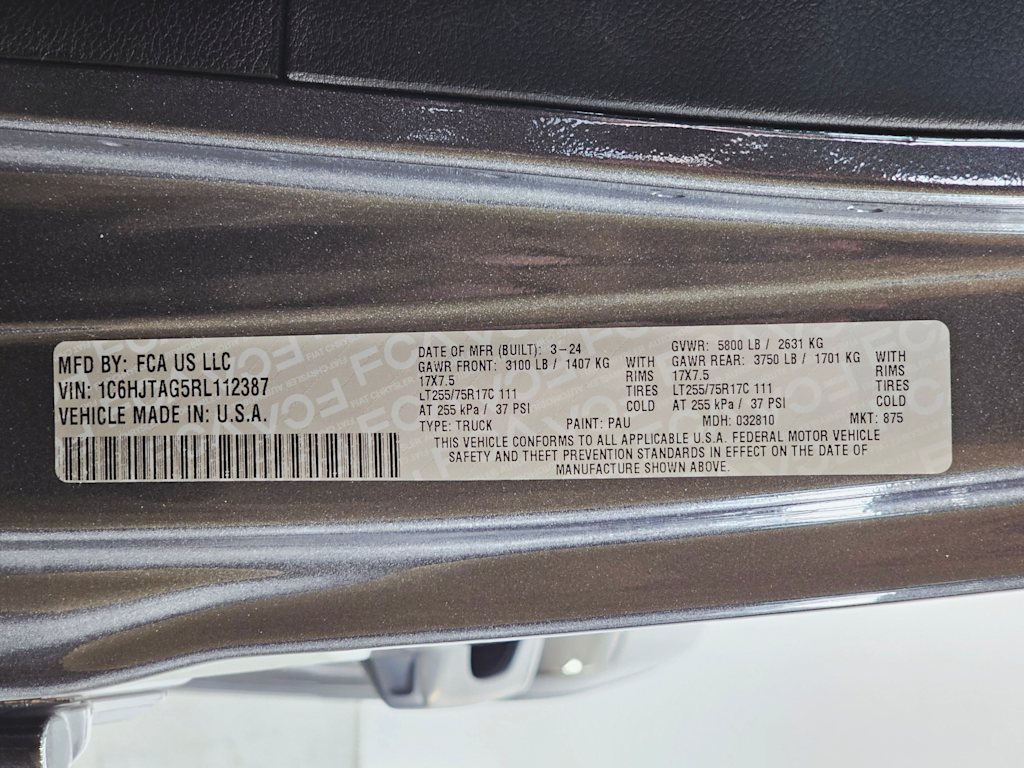 Thumbnail: 2024 Jeep Gladiator - 17