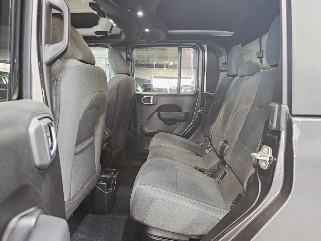 Thumbnail: 2024 Jeep Gladiator - 12