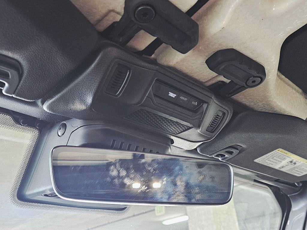 Thumbnail: 2024 Jeep Gladiator - 25