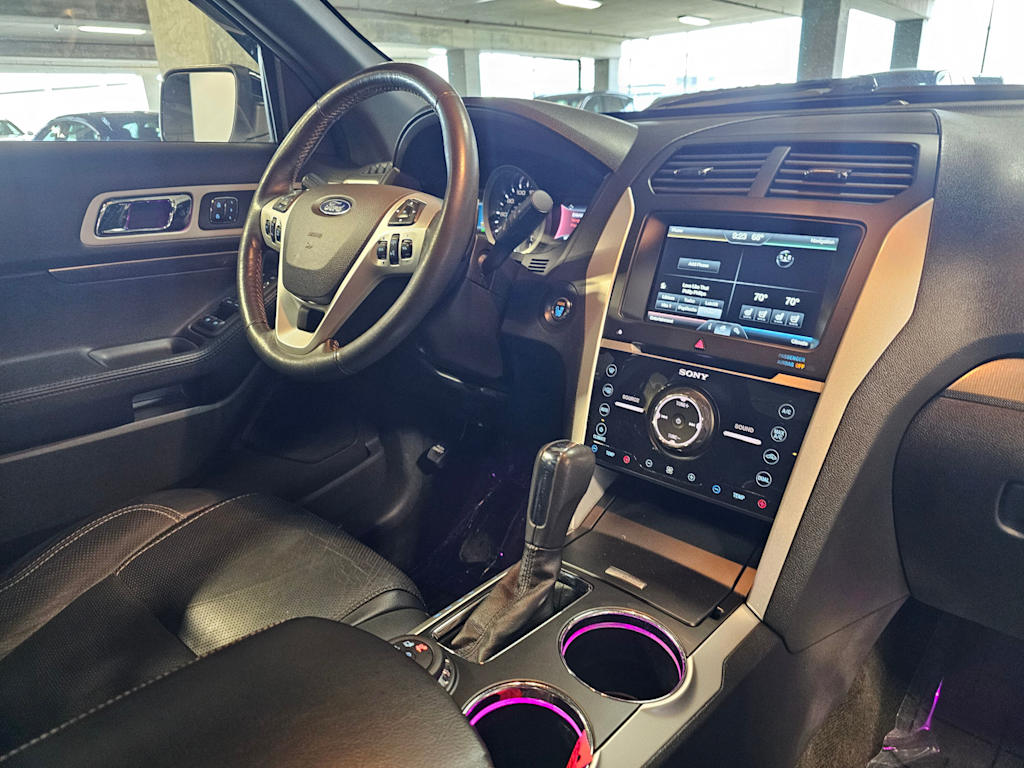 Thumbnail: 2014 Ford Explorer - 14
