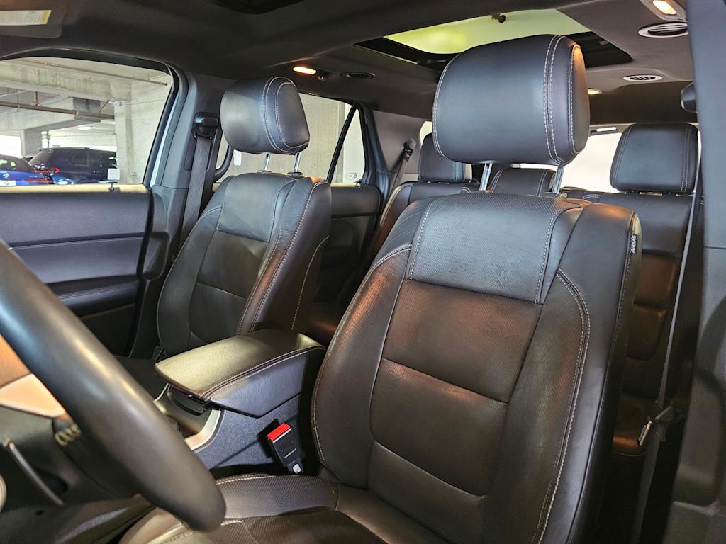 Thumbnail: 2014 Ford Explorer - 31