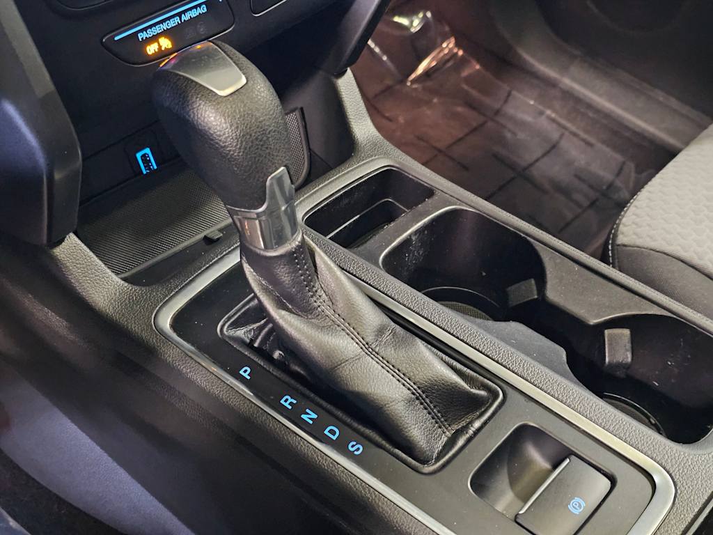 Thumbnail: 2017 Ford Escape - 17