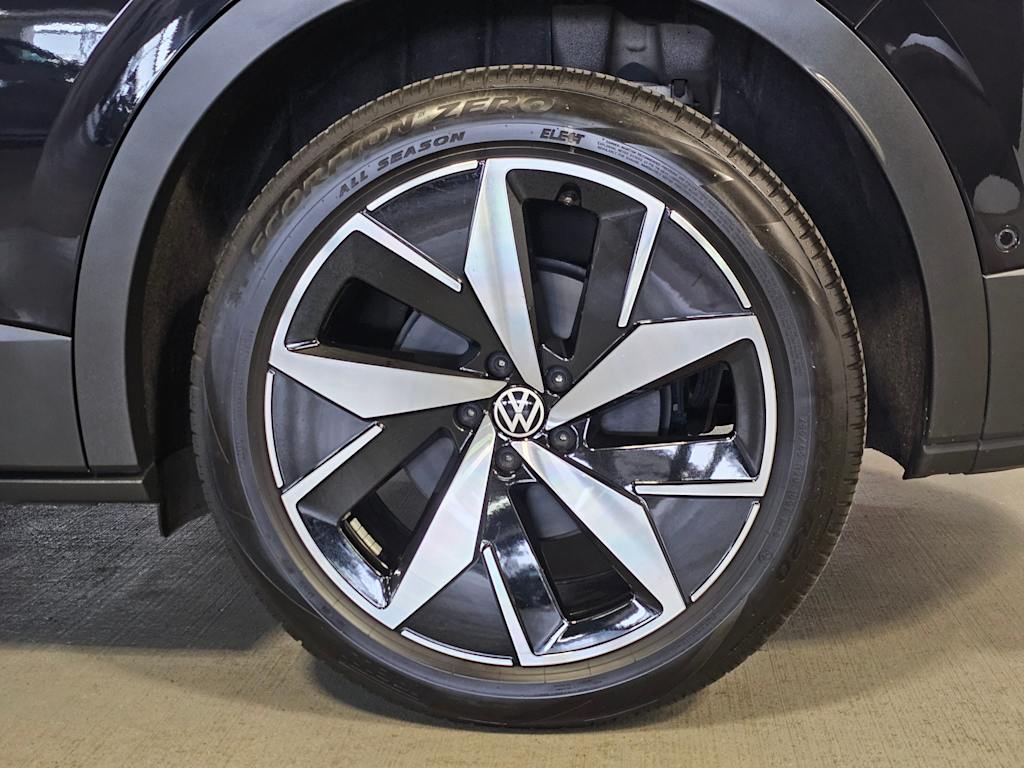 Thumbnail: 2023 Volkswagen ID.4 - 7