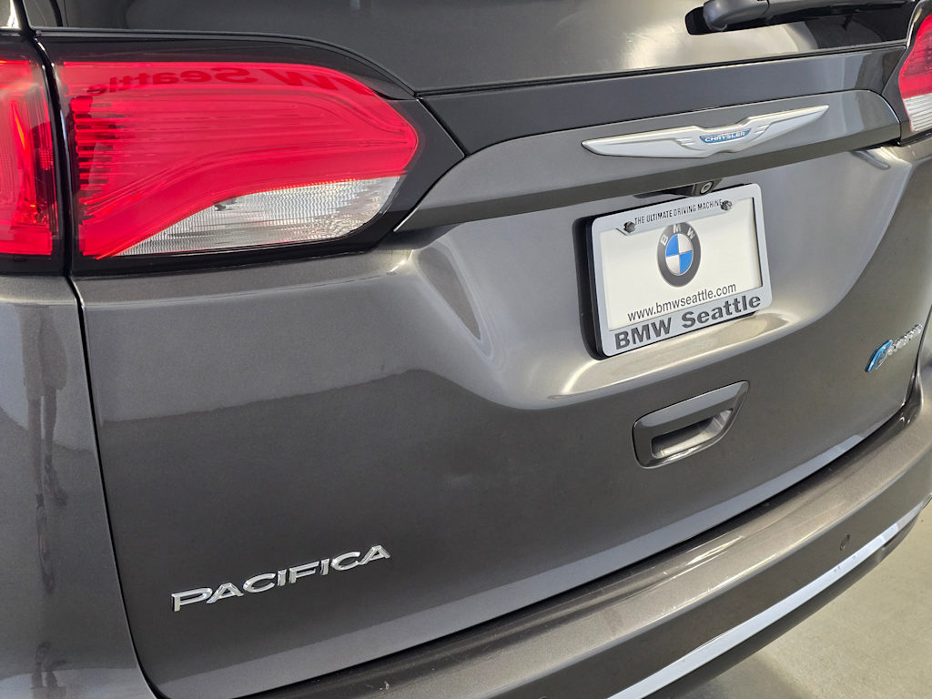 Thumbnail: 2017 Chrysler Pacifica - 19