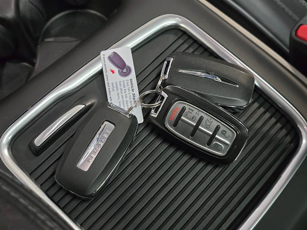 Thumbnail: 2018 Chrysler Pacifica - 19