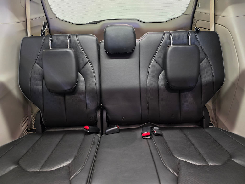 Thumbnail: 2018 Chrysler Pacifica - 31
