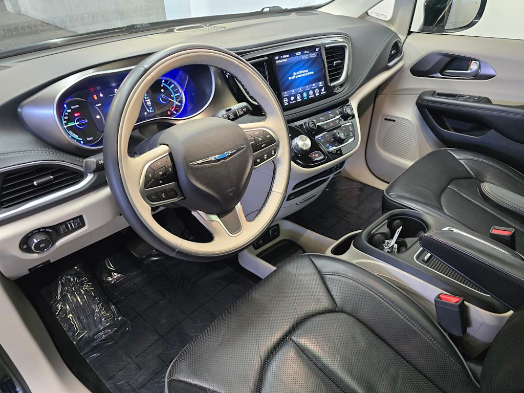 Thumbnail: 2018 Chrysler Pacifica - 2